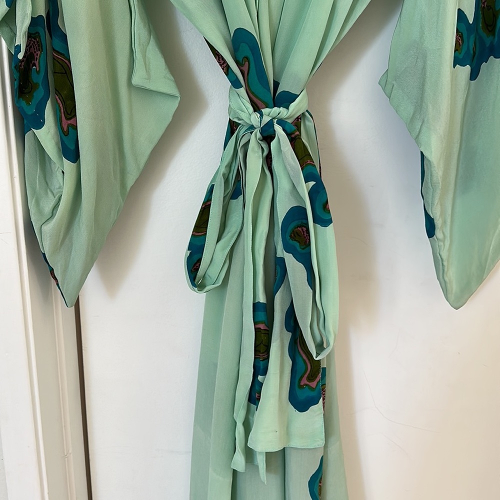 Clare Frost “Islands” Silk Kimono - Picture 3 of 7